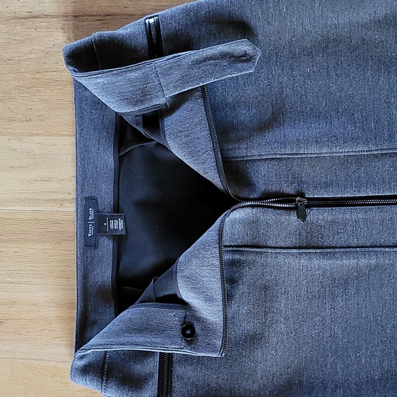 WHBM Full Zip Front Skirt, Like New - Picture 5 of 6